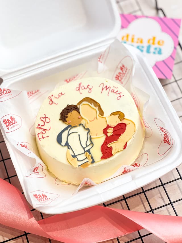 Bolo de Dia das Mães feito com a Técnica do Adesivo