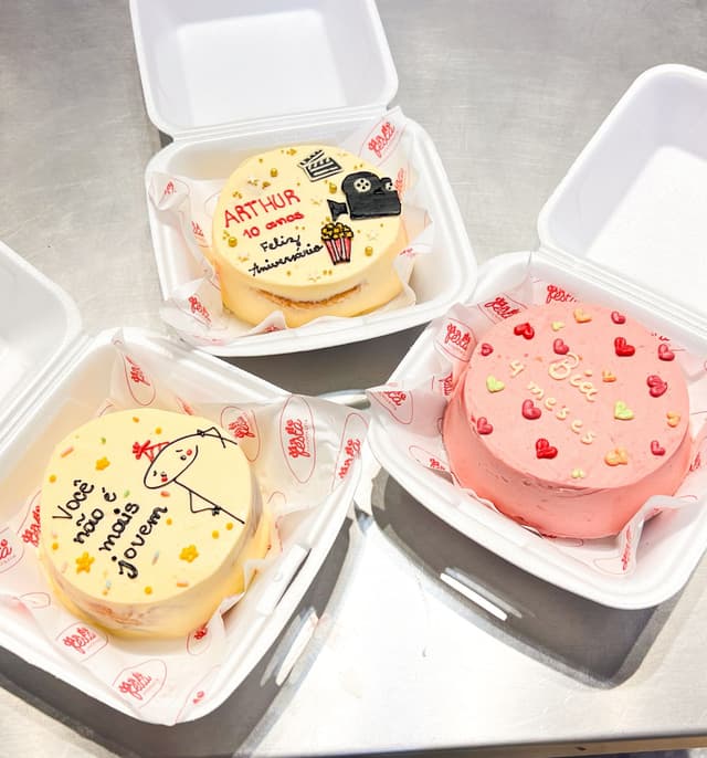 Bento cake decorated with the Sticker Technique 1